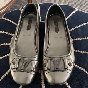 Louis Vuitton ballet flats size 36.5